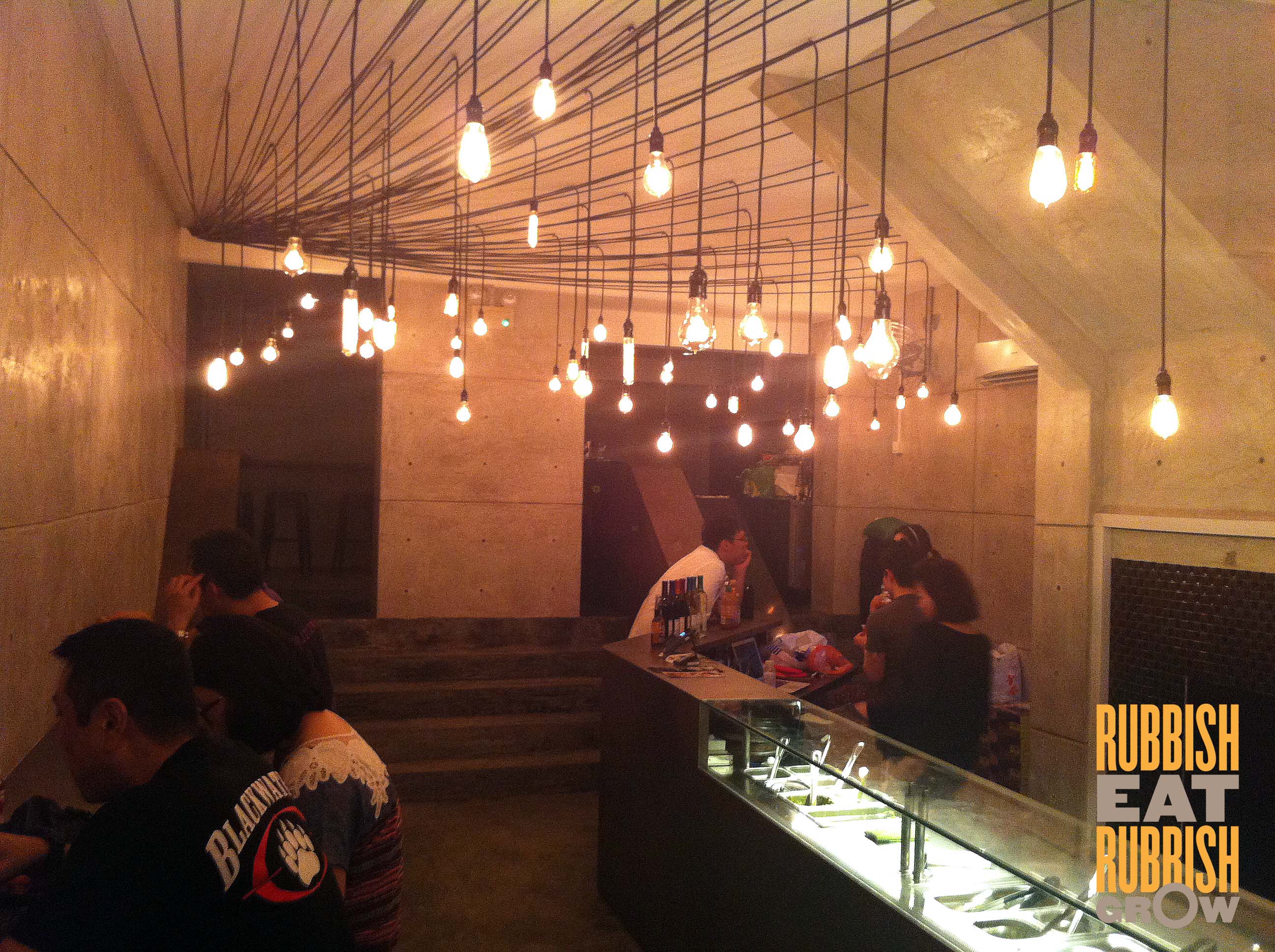 Muchachos, Keong Saik