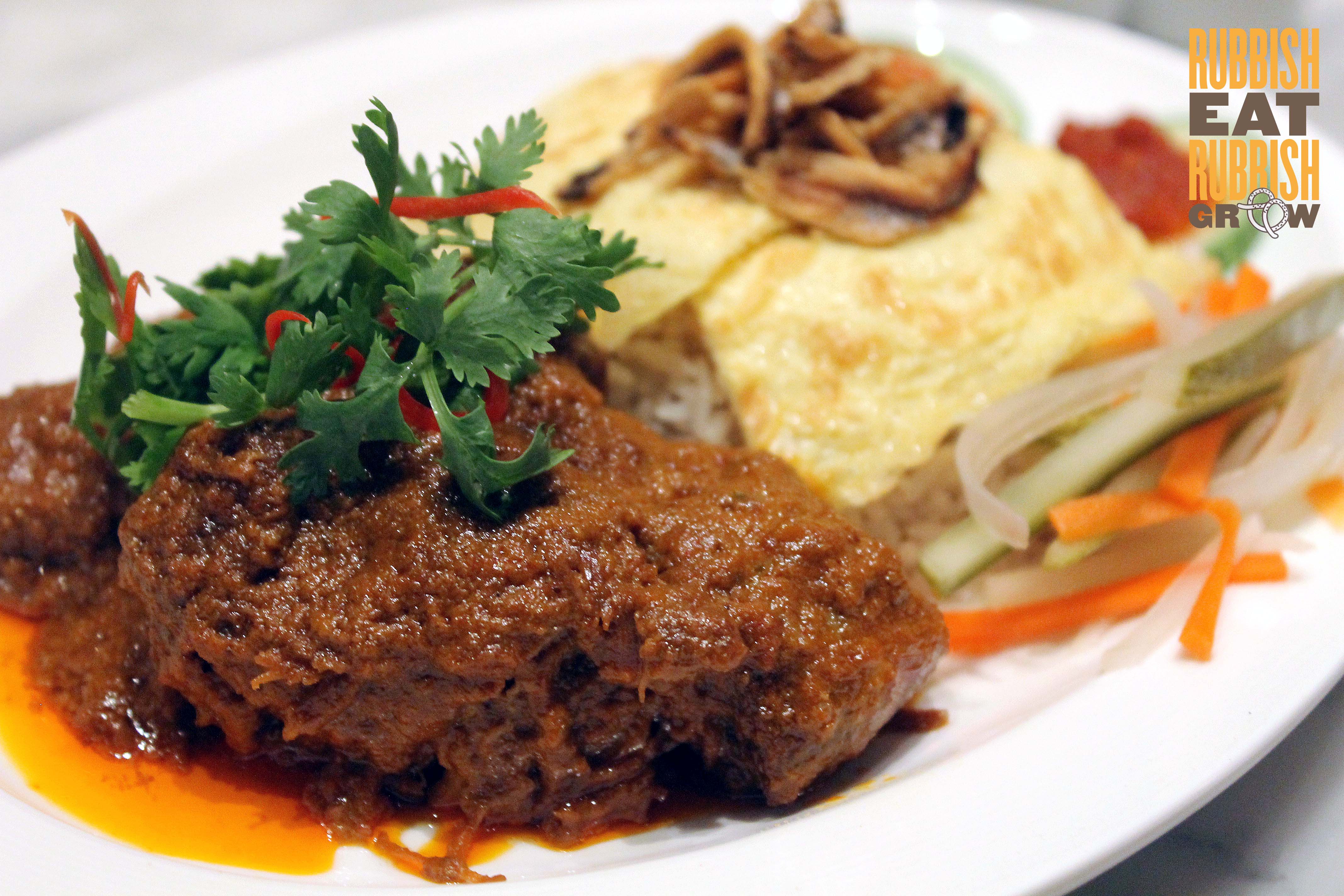 CLOSED: Ujong, Raffles Hotel