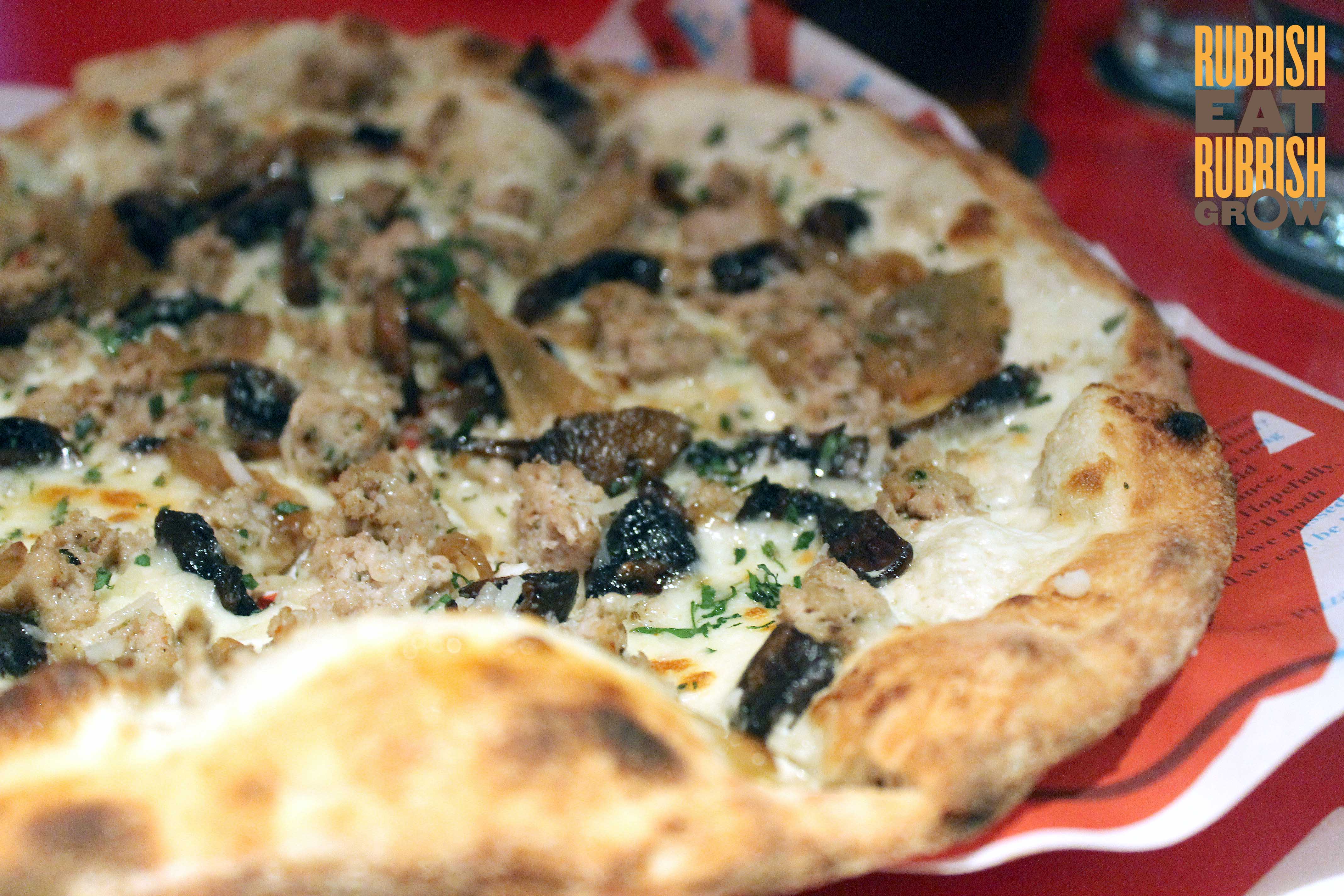 Alt Pizza, Suntec: One of the Best Pizzas in Singapore (Good Draught Craft Beers too!)