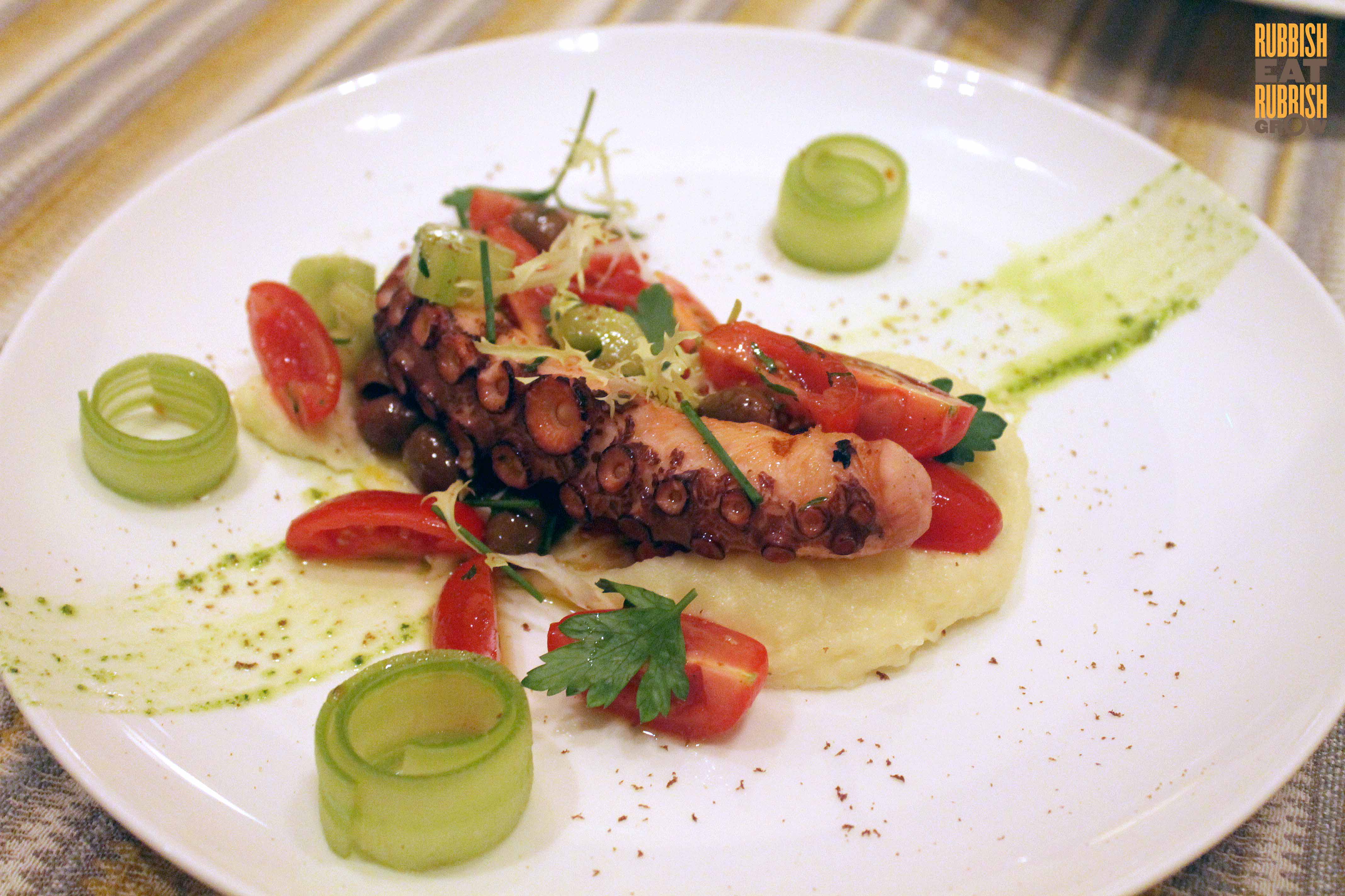 One Ninety, Four Seasons Hotel: Fantastic Semi-Buffet With a Choice of Entree