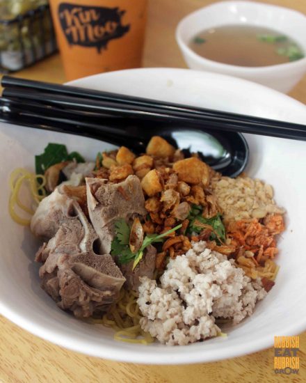 Kin Moo, Bugis: New Thai Boat Noodles Shop, First in Singapore to Offer Baamee Haeng Cha Kang Rao