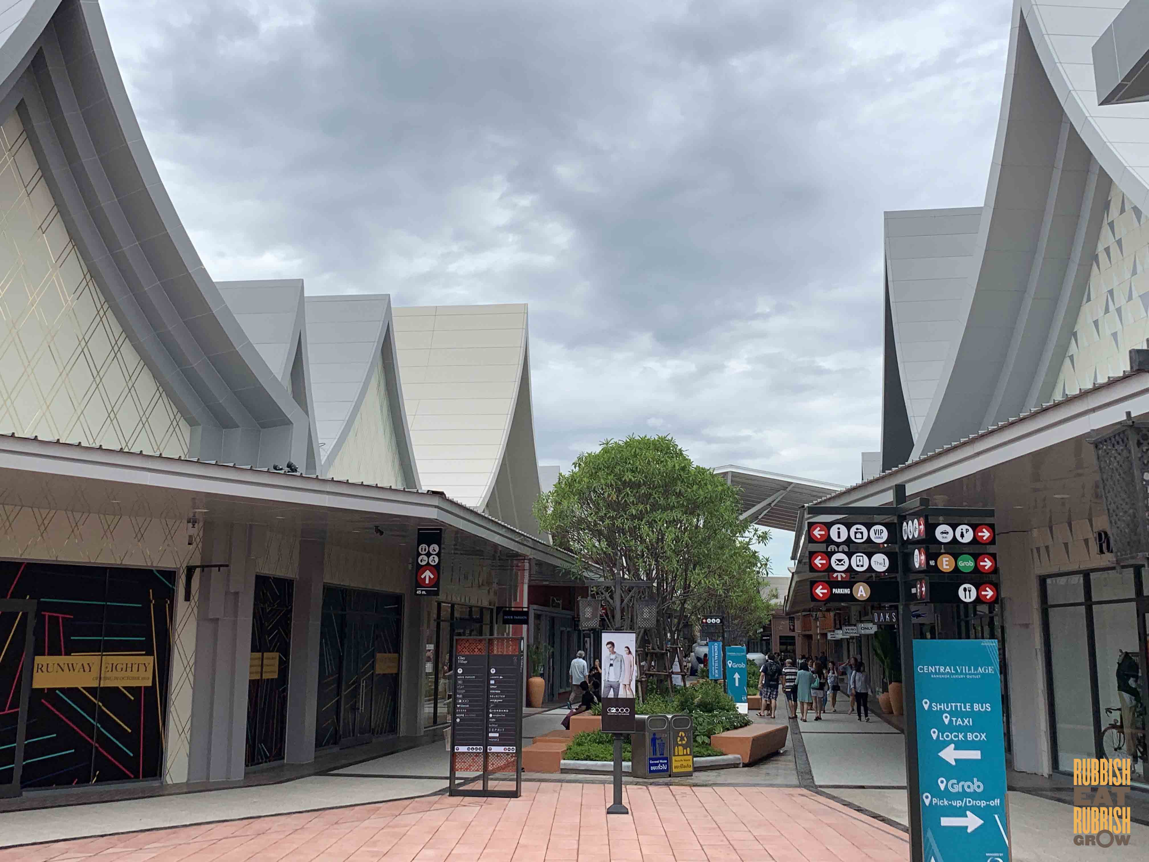 Newly Open: Central Village เซ็นทรัล วิลเลจ, the first Luxury Outlet Mall in Bangkok, Is Not Worth the Visit