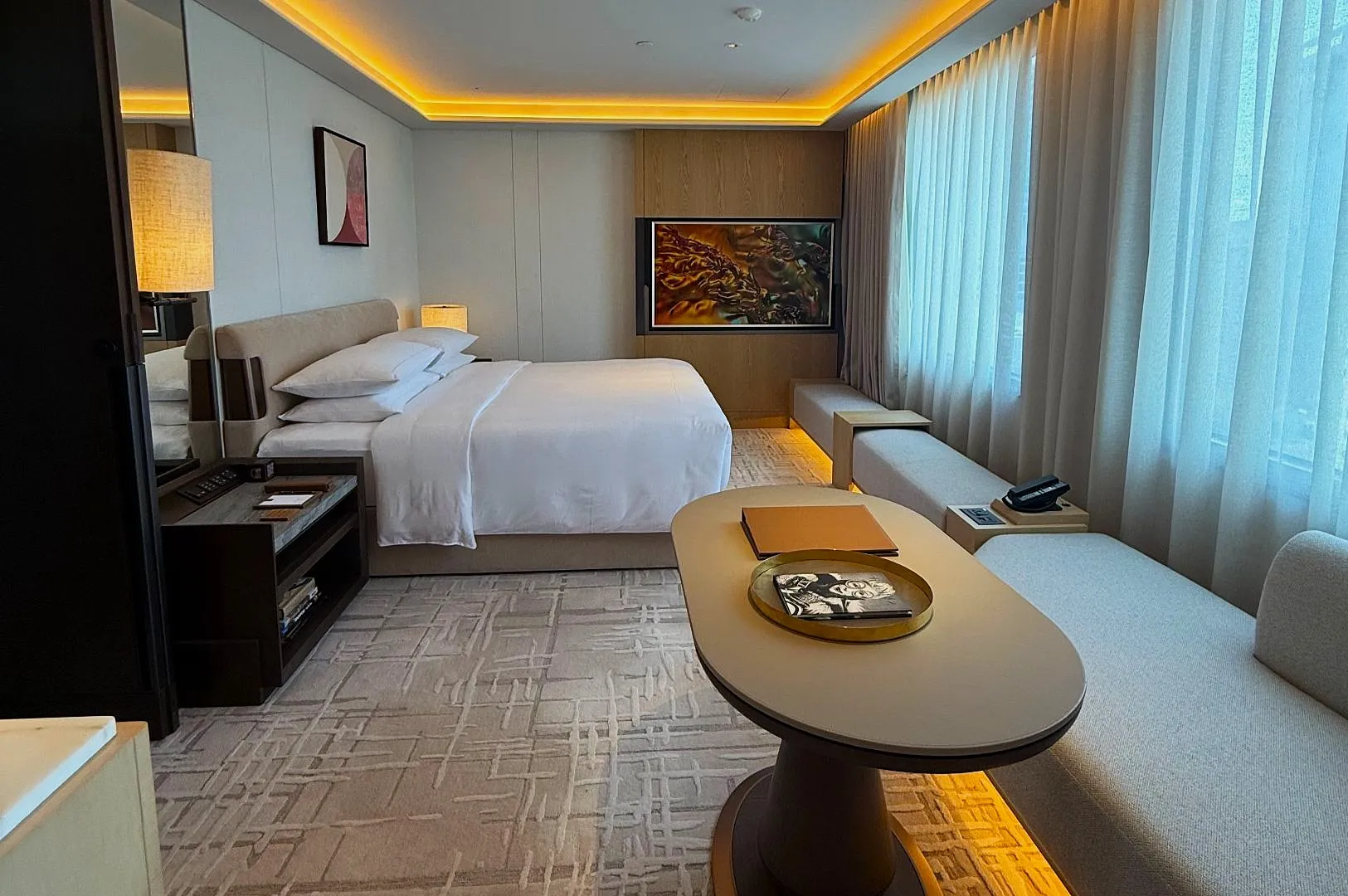 Conrad Singapore Orchard: A Polished Gem with a Few Scratches