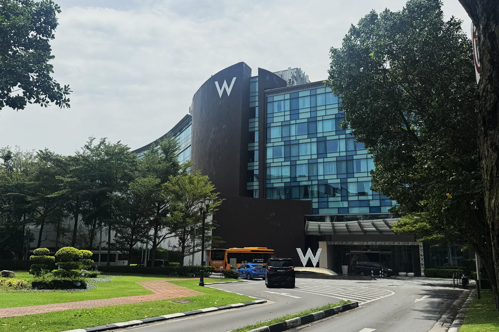 W Singapore Sentosa Cove: When the Pool Has Better Plans Than You Do