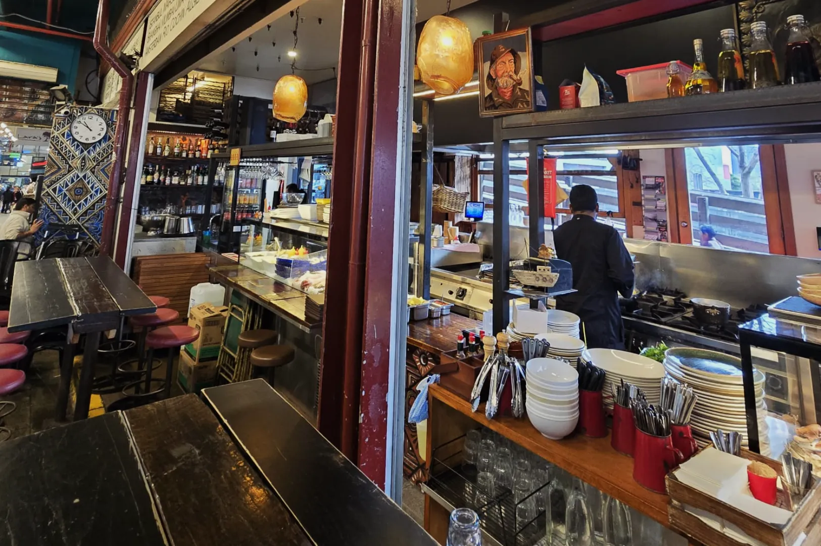 Claypots Evening Star at South Melbourne Market: Seafood Done Live