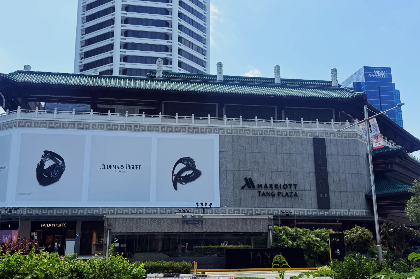 Singapore Marriott Tang Plaza Hotel: Orchard Road Still Wins