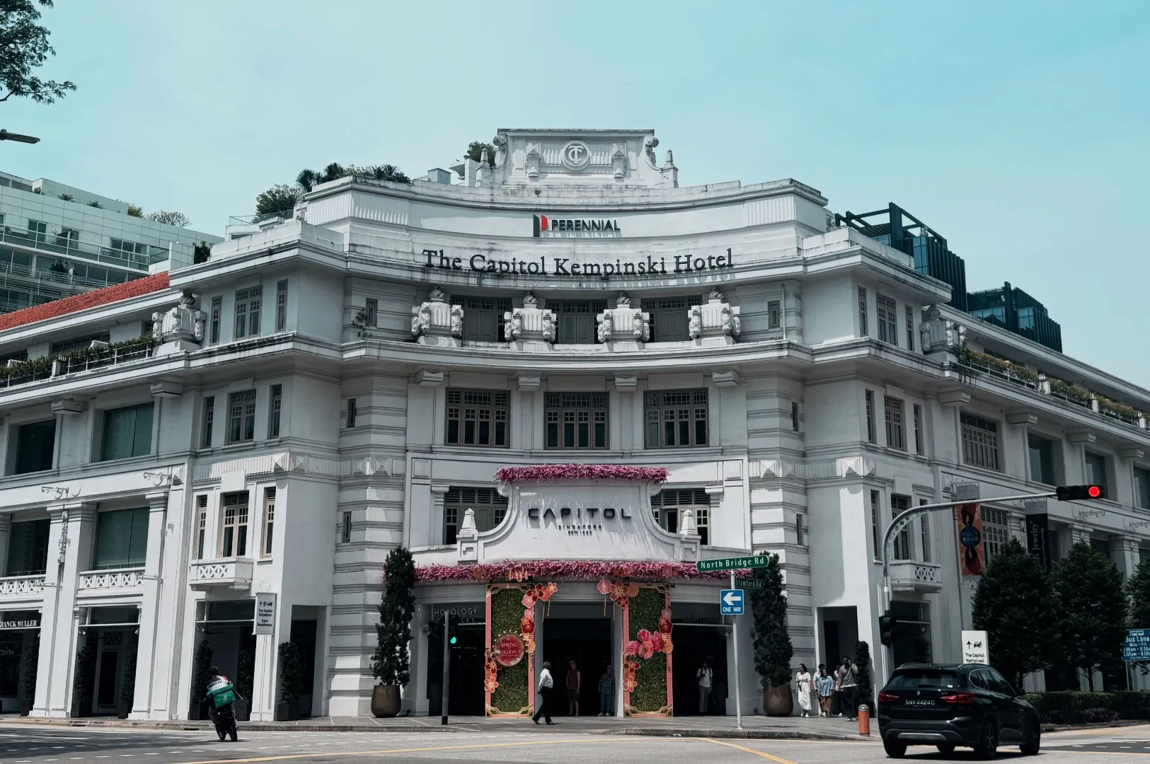 The Capitol Kempinski Hotel Singapore: Personal Service in a Complicated Building